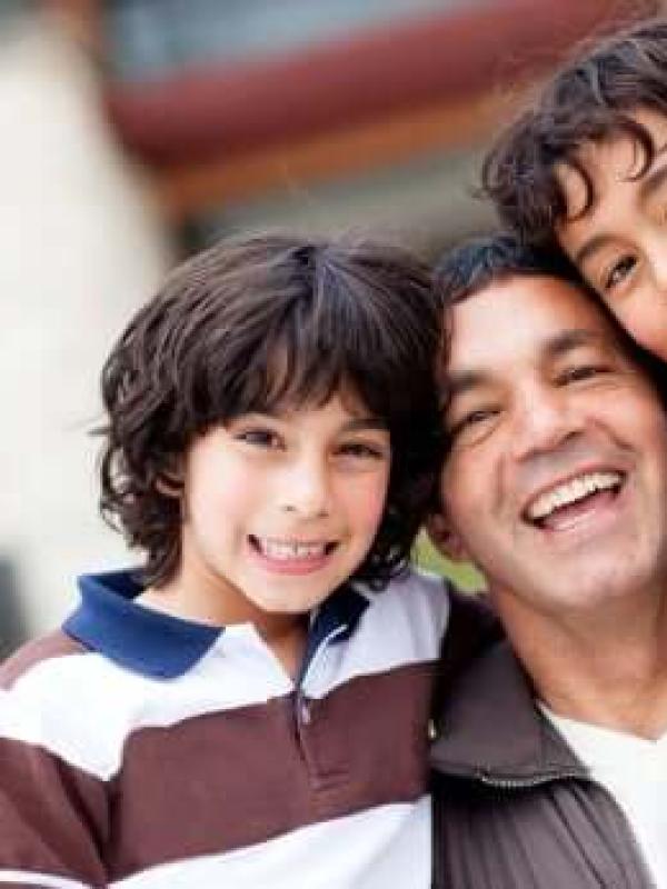 Aiuto alle famiglie monogenitoriali