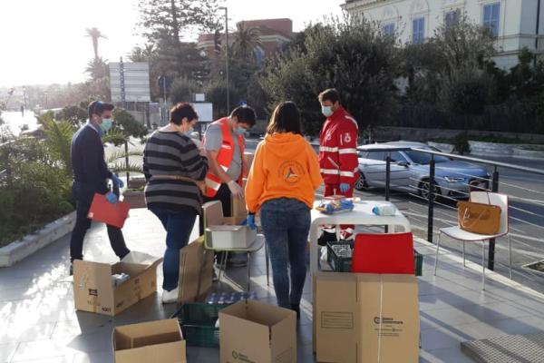 Raccolta generi alimentari al tempo del Covid